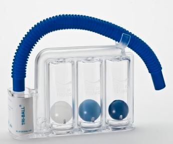 TRI-BALL Atemtrainer inkl. Mundstück und Schlauch (Flussanzeige 600/900/1200 ml) – Intersurgical