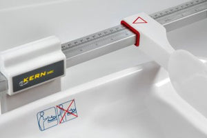 Mechanischer Größenmessstab zum Befestigen an der Waage, Messbereich 80 cm, Teilung 1 mm – Kern & Sohn