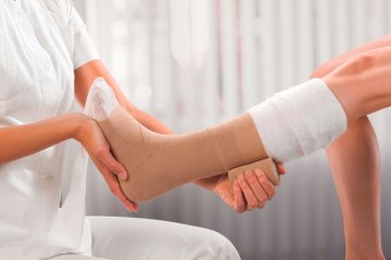 B. Braun Askina Kurzzugbinde Kompressionstherapie Stützend Entlastung – B. Braun